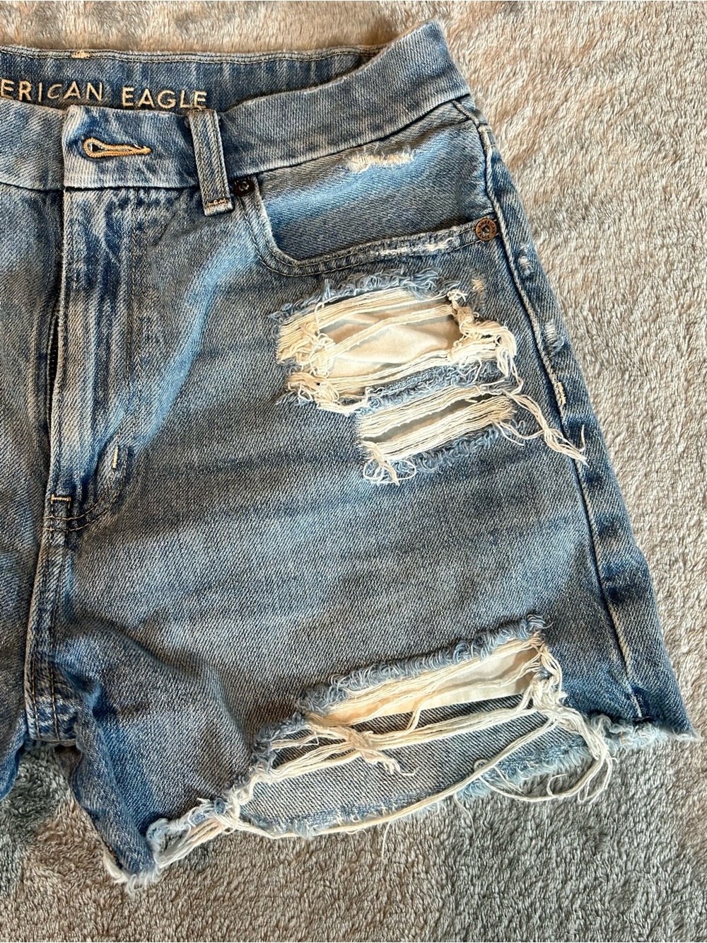 American Eagle Women's Size 6 Curvy Mom Short Stretch Denim Distressed High Rise - Picture 5 of 10